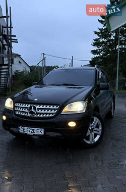 Позашляховик / Кросовер Mercedes-Benz M-Class 2010 в Чернівцях