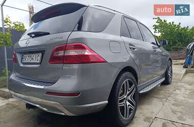 Позашляховик / Кросовер Mercedes-Benz M-Class 2015 в 