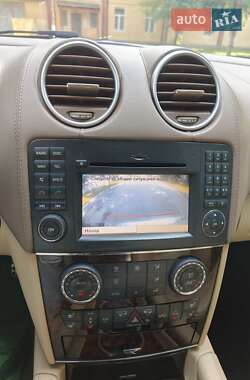 Позашляховик / Кросовер Mercedes-Benz M-Class 2011 в 