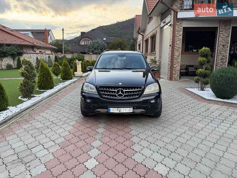 Mercedes-Benz M-Class 2006