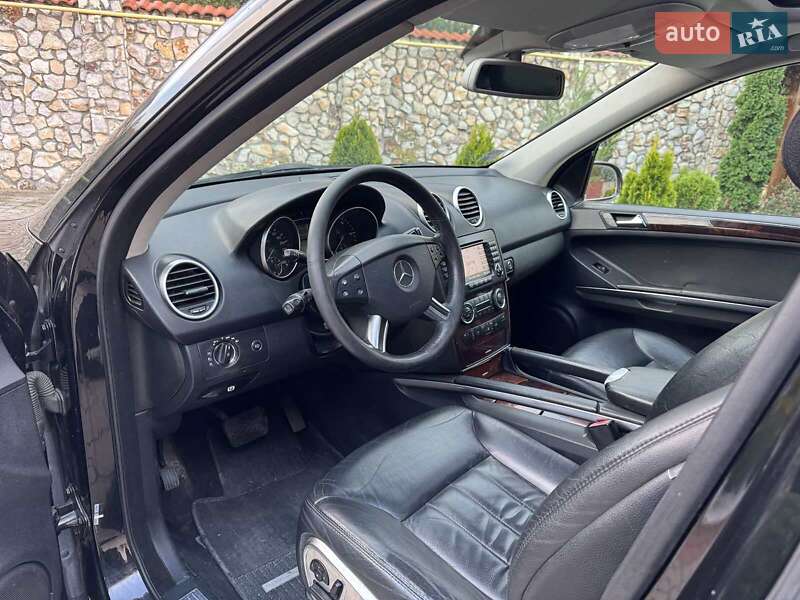 Внедорожник / Кроссовер Mercedes-Benz M-Class 2006 в Мукачево