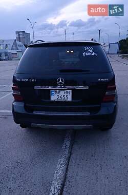 Внедорожник / Кроссовер Mercedes-Benz M-Class 2008 в 