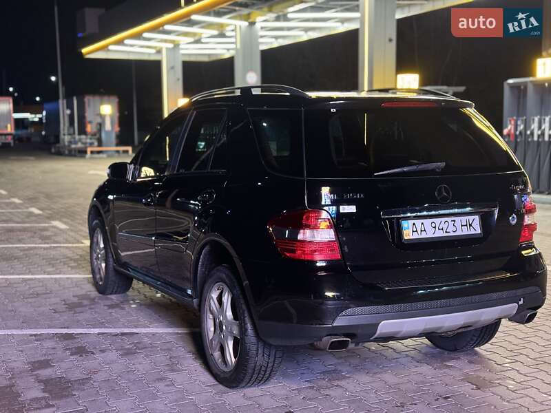 Внедорожник / Кроссовер Mercedes-Benz M-Class 2007 в Киеве