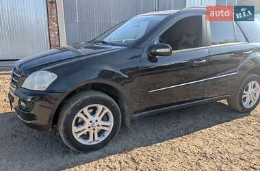 Внедорожник / Кроссовер Mercedes-Benz M-Class 2005 в Коломые