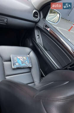 Внедорожник / Кроссовер Mercedes-Benz M-Class 2009 в 