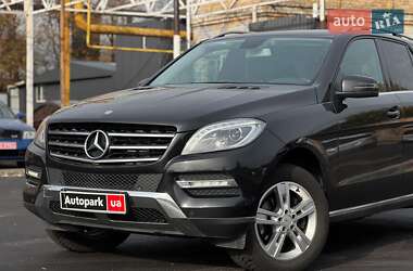 Позашляховик / Кросовер Mercedes-Benz M-Class 2012 в 