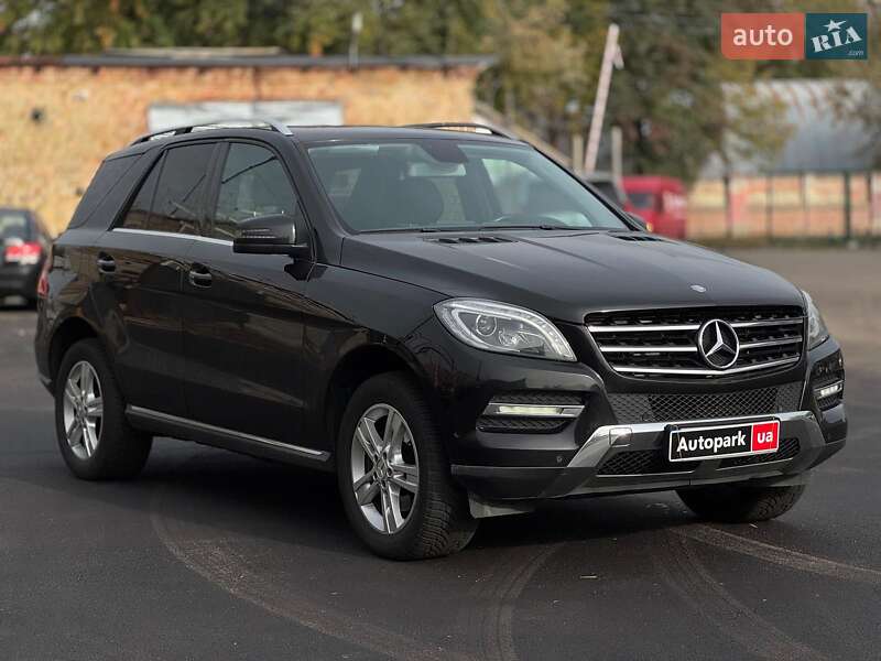 Внедорожник / Кроссовер Mercedes-Benz M-Class 2012 в Киеве