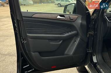 Позашляховик / Кросовер Mercedes-Benz M-Class 2012 в 