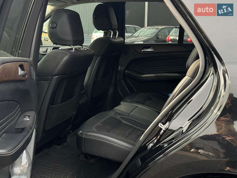 Внедорожник / Кроссовер Mercedes-Benz M-Class 2012 в Киеве