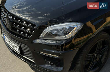 Внедорожник / Кроссовер Mercedes-Benz M-Class 2015 в 