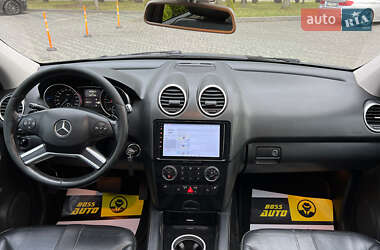 Внедорожник / Кроссовер Mercedes-Benz M-Class 2009 в 