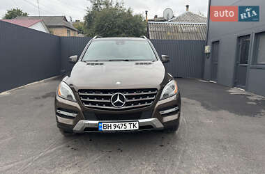 Позашляховик / Кросовер Mercedes-Benz M-Class 2012 в 