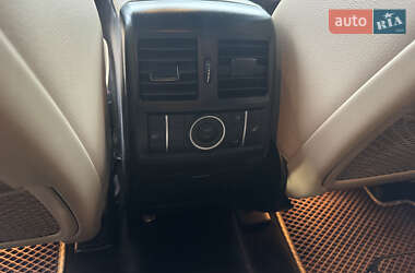 Позашляховик / Кросовер Mercedes-Benz M-Class 2012 в 