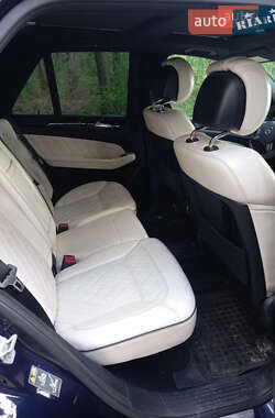 Позашляховик / Кросовер Mercedes-Benz M-Class 2015 в  фото 7 Позашляховик / Кросовер Mercedes-Benz M-Class 2015 в