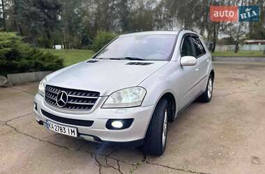 Внедорожник / Кроссовер Mercedes-Benz M-Class 2005 в Киеве