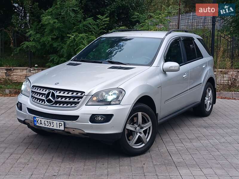 Позашляховик / Кросовер Mercedes-Benz M-Class 2008 в Києві