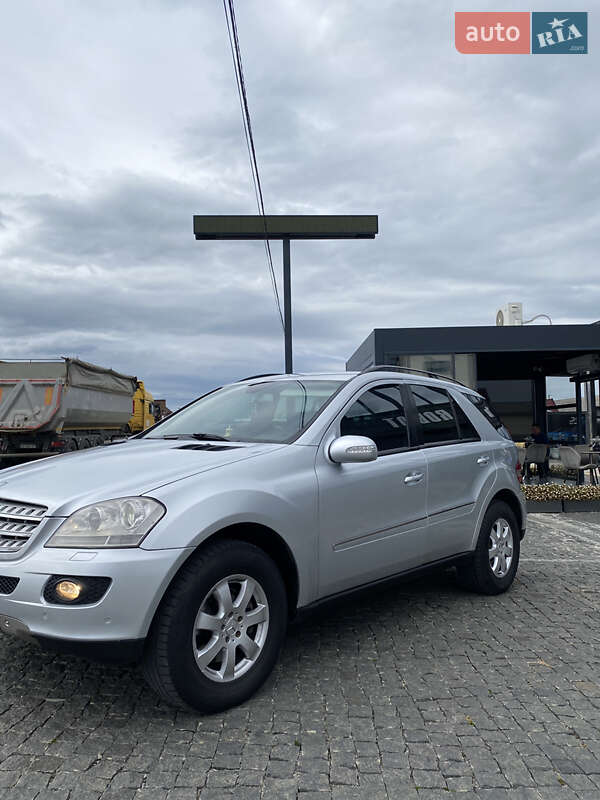 Позашляховик / Кросовер Mercedes-Benz M-Class 2008 в Тячеві