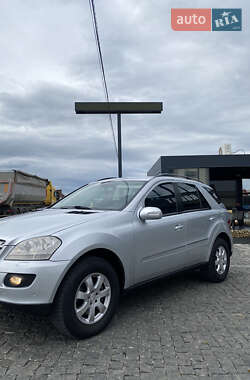 Позашляховик / Кросовер Mercedes-Benz M-Class 2008 в 