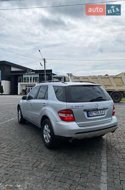 Позашляховик / Кросовер Mercedes-Benz M-Class 2008 в 