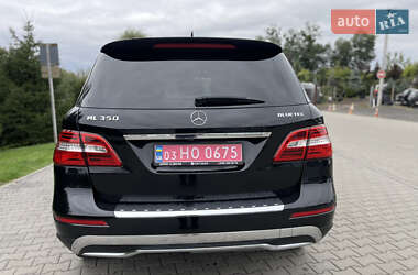 Позашляховик / Кросовер Mercedes-Benz M-Class 2013 в 