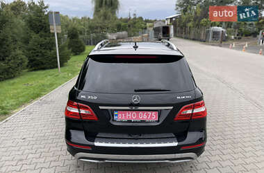 Позашляховик / Кросовер Mercedes-Benz M-Class 2013 в 