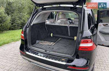 Позашляховик / Кросовер Mercedes-Benz M-Class 2013 в 