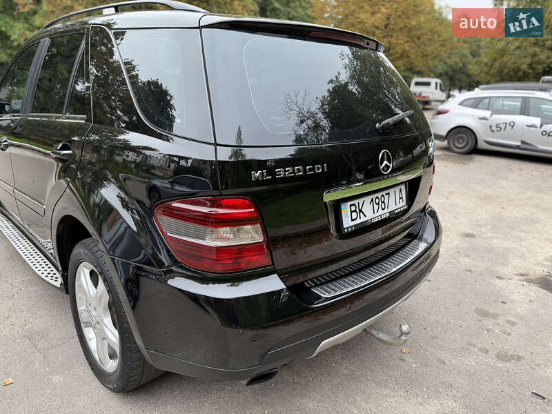 Внедорожник / Кроссовер Mercedes-Benz M-Class 2007 в Ровно