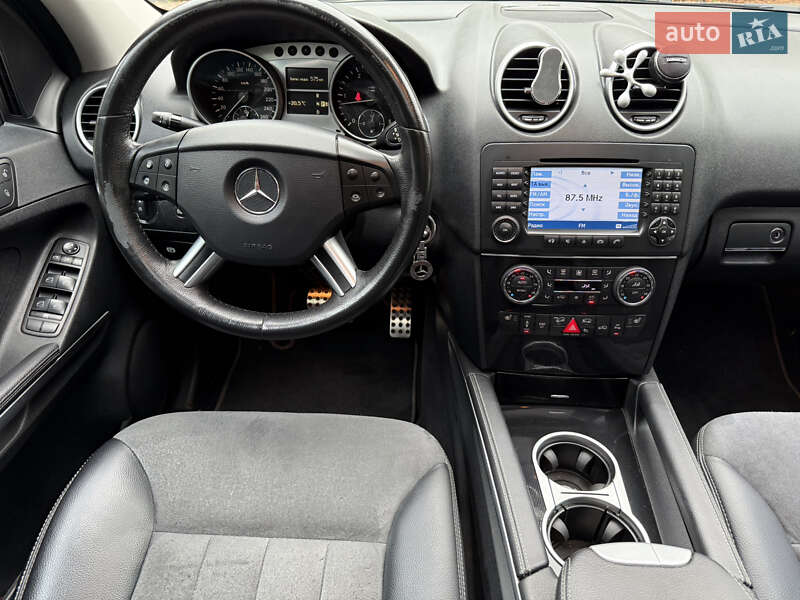 Внедорожник / Кроссовер Mercedes-Benz M-Class 2007 в Ровно