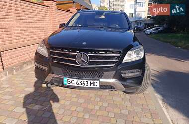 Позашляховик / Кросовер Mercedes-Benz M-Class 2013 в 