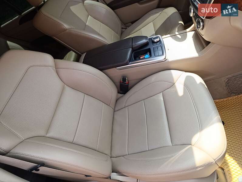 Внедорожник / Кроссовер Mercedes-Benz M-Class 2013 в Львове