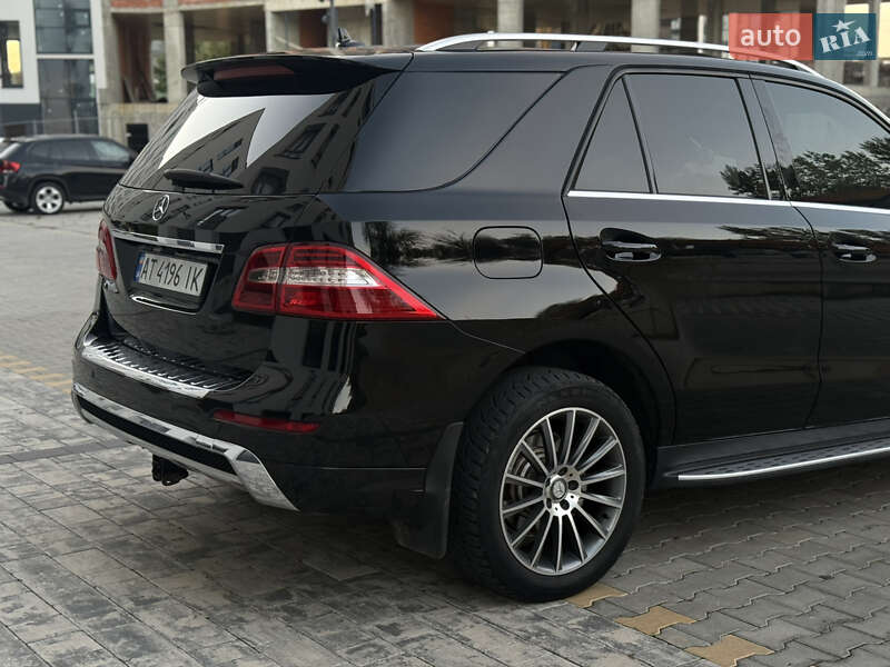 Внедорожник / Кроссовер Mercedes-Benz M-Class 2011 в Ужгороде