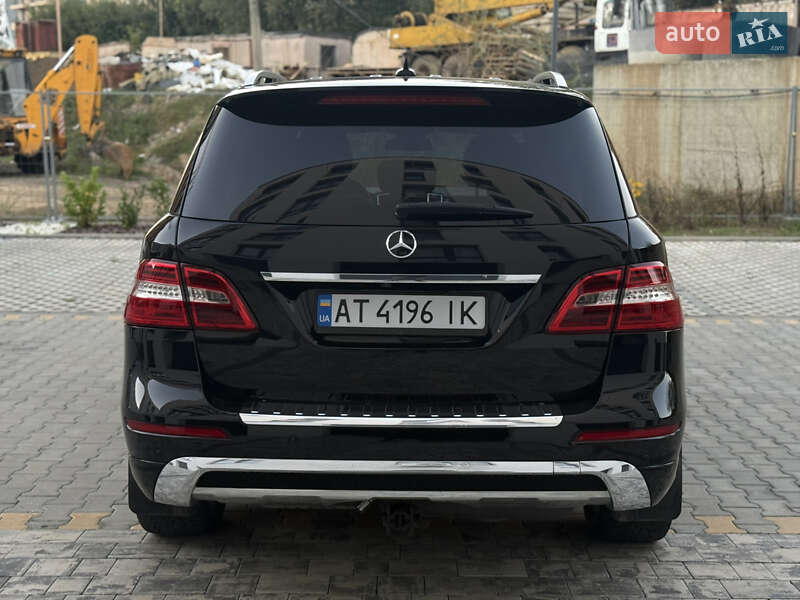 Внедорожник / Кроссовер Mercedes-Benz M-Class 2011 в Ужгороде