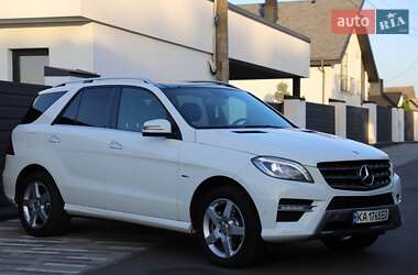 Внедорожник / Кроссовер Mercedes-Benz M-Class 2012 в 