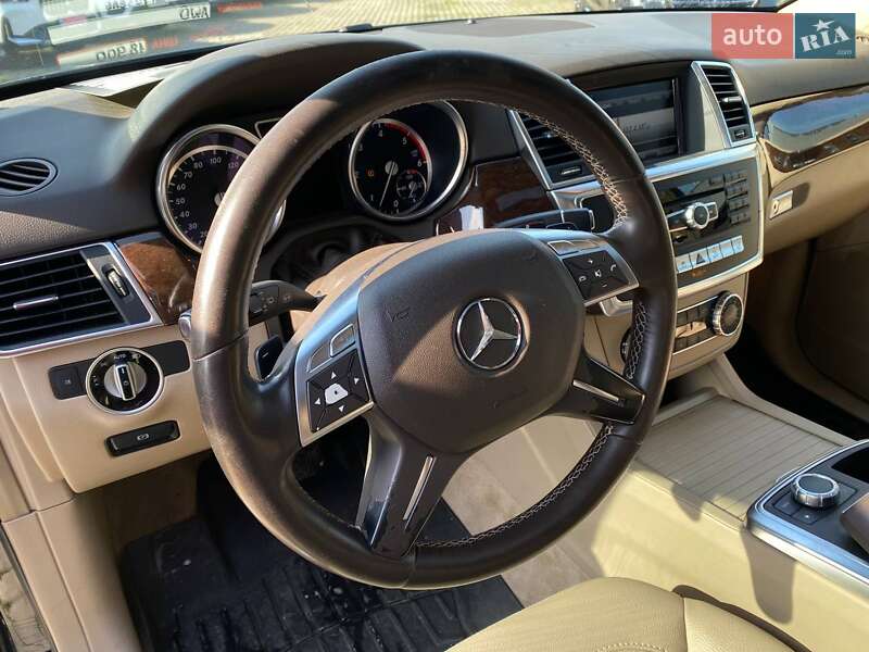 Внедорожник / Кроссовер Mercedes-Benz M-Class 2012 в Львове