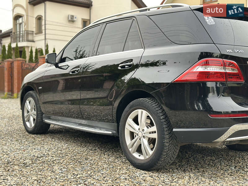 Позашляховик / Кросовер Mercedes-Benz M-Class 2012 в Івано-Франківську