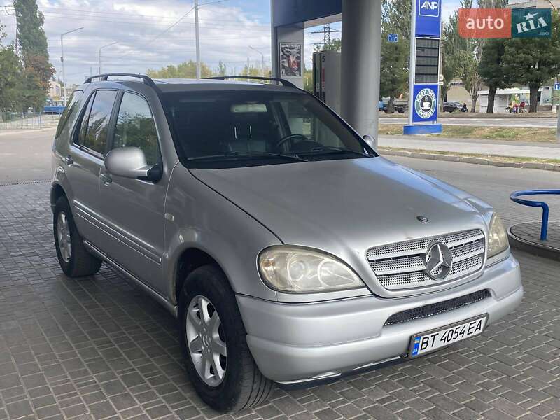 Позашляховик / Кросовер Mercedes-Benz M-Class 2000 в Миколаєві