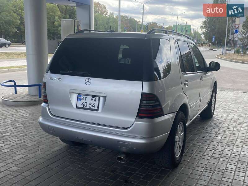 Позашляховик / Кросовер Mercedes-Benz M-Class 2000 в Миколаєві