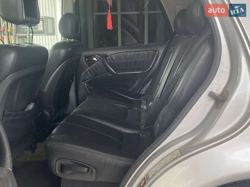 Позашляховик / Кросовер Mercedes-Benz M-Class 2000 в Миколаєві