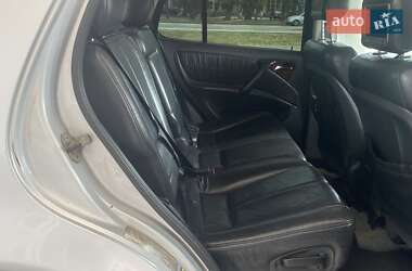 Внедорожник / Кроссовер Mercedes-Benz M-Class 2000 в 