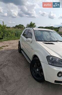 Внедорожник / Кроссовер Mercedes-Benz M-Class 2008 в 