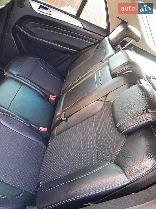 Внедорожник / Кроссовер Mercedes-Benz M-Class 2014 в Хусте