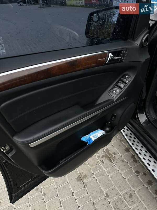 Позашляховик / Кросовер Mercedes-Benz M-Class 2010 в Києві