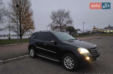 Внедорожник / Кроссовер Mercedes-Benz M-Class 2008 в 