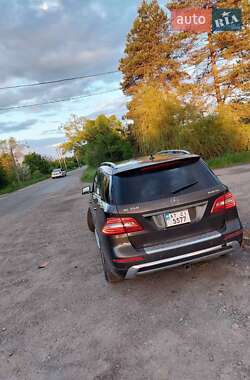Внедорожник / Кроссовер Mercedes-Benz M-Class 2012 в 