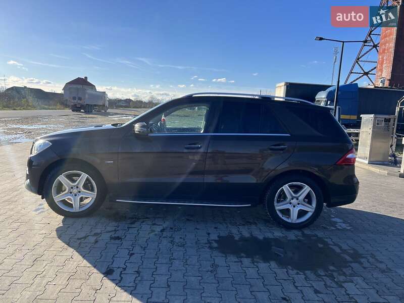 Внедорожник / Кроссовер Mercedes-Benz M-Class 2012 в Рожнятове