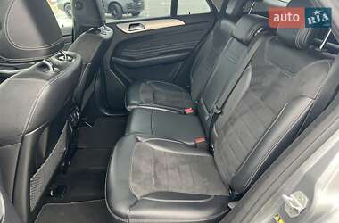 Позашляховик / Кросовер Mercedes-Benz M-Class 2012 в 