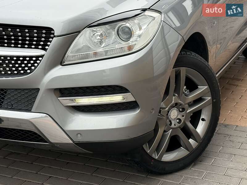 Позашляховик / Кросовер Mercedes-Benz M-Class 2012 в Білій Церкві фото 16 Позашляховик / Кросовер Mercedes-Benz M-Class 2012 в Білій Церкві