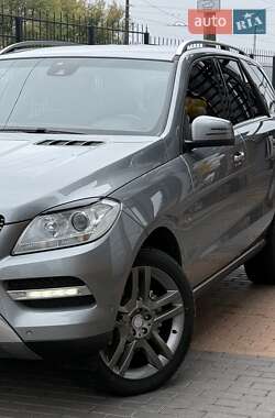 Внедорожник / Кроссовер Mercedes-Benz M-Class 2012 в 