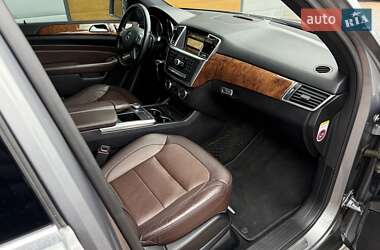 Внедорожник / Кроссовер Mercedes-Benz M-Class 2012 в 