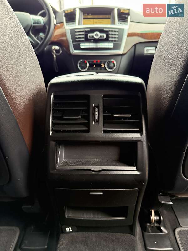 Позашляховик / Кросовер Mercedes-Benz M-Class 2012 в Білій Церкві фото 49 Позашляховик / Кросовер Mercedes-Benz M-Class 2012 в Білій Церкві